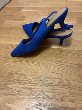 Zapatos de tacón azul