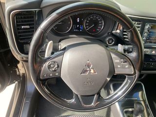 Mitsubishi Outlander 2017  2.2 tdi automatico