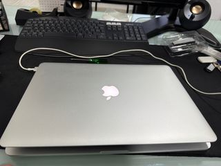 MacBook Pro 15” i7 16GB RAM 1TB SSD Batería Nueva