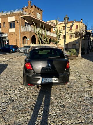 SEAT Toledo 1.6 gasolina 2005