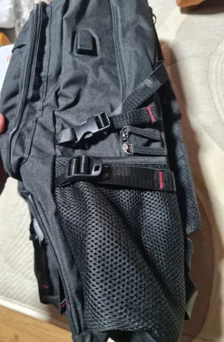 Mochila grande negra