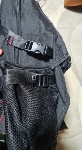 Mochila grande negra