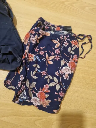 Shorts de mujer azul y rojo