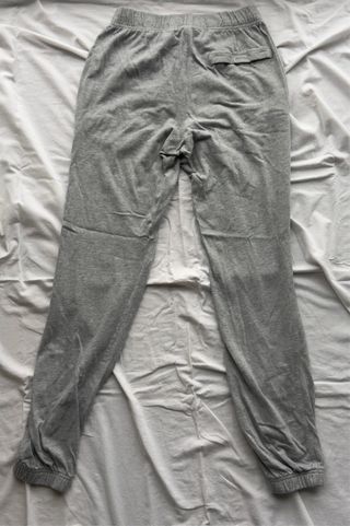 Pantalón jogger Nike gris