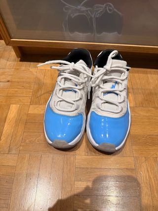 Jordan Retro 11 Azul y Blanco
