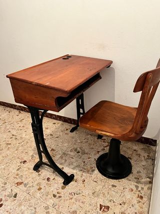 Escritorio antiguo madera y metal