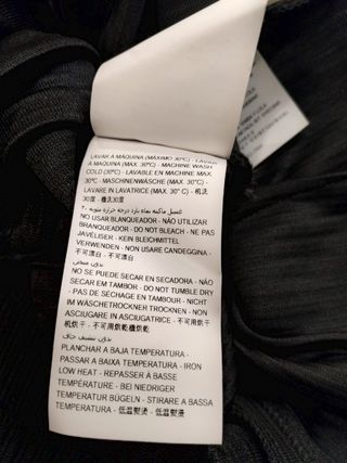 Vestido negro manga larga con bolsillos