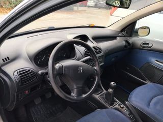 Peugeot 206 2002