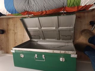 Baúl metálico de herramientas