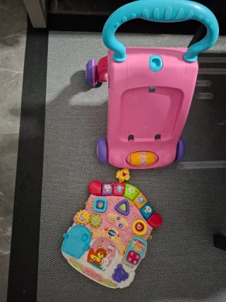 Andador correpasillos Vtech 2 en 1,rosa.