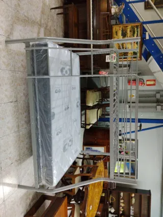 Litera metálica gris  Blanco  Negro 629746578