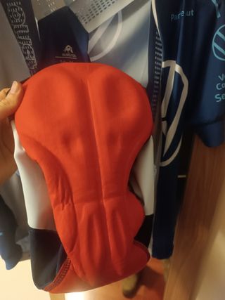 Maillot y culotte ciclismo Austral VW