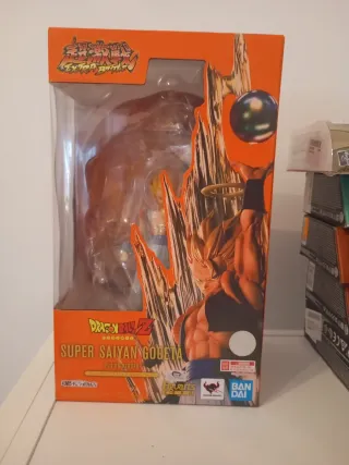 Figura Dragon Ball Z Super Saiyan Gogeta