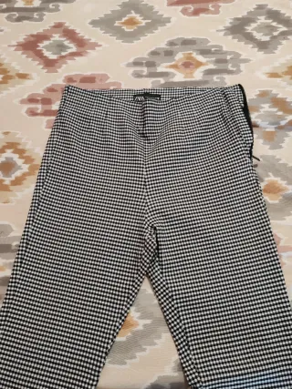 Pantalón skinny cuadros cremallera lateral zara