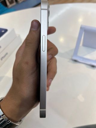 iPhone 13 – 128 GB – GARANTÍA 6 MESES – 88%