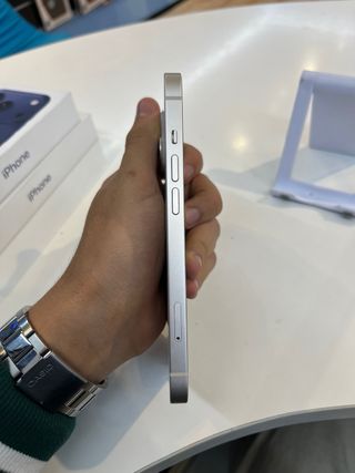 iPhone 13 – 128 GB – GARANTÍA 6 MESES – 88%