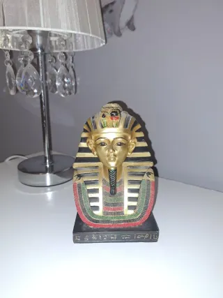 Figura Egipcia Tutankamón