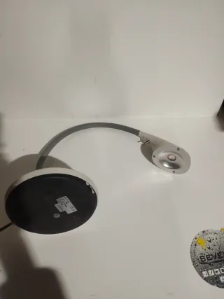 Lámpara de mesa moderna beige y gris