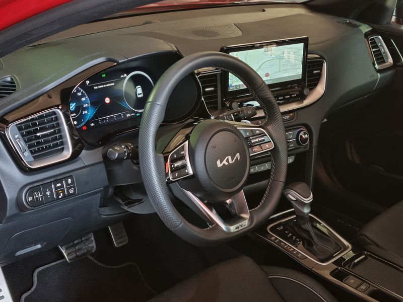 Kia XCeed 2024, foto 2
