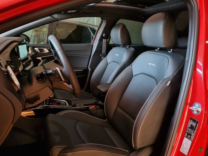 Kia XCeed 2024, foto 3