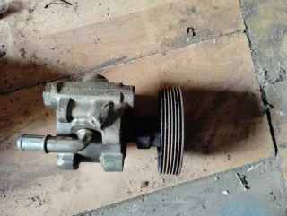 Bomba inyectora renault scenic