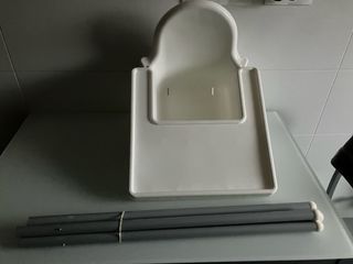 Trona infantil con bandeja