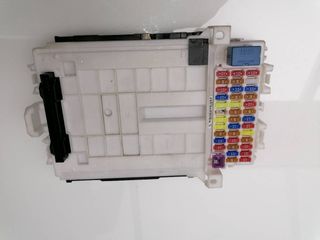 CAJA RELES / FUSIBLES SUZUKI SWIFT IV (FZ, NZ)