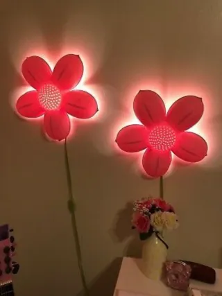 Lámparas de pared flor rojas