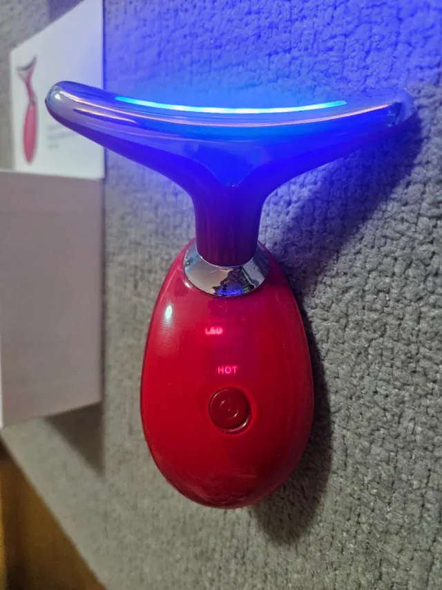 Masajeador Facial Rojo