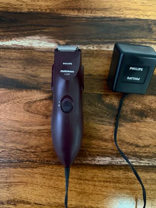 Máquina de afeitar Philips C241