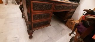 Mueble antiguo de madera