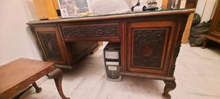 Mueble antiguo de madera