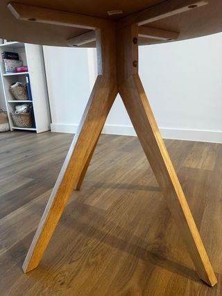 Mesa de comedor redonda de madera SOLO MESA