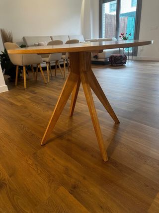 Mesa de comedor redonda de madera SOLO MESA