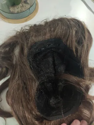Peluca larga morena con flequillo