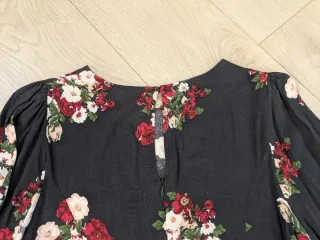 Zara Talla S - Vestido estampado floral manga 3/4