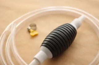 Bomba manual para líquidos