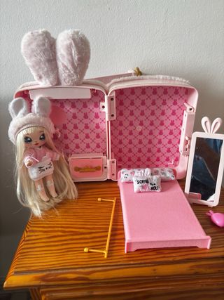 Muñeca Na Na Na Maleta Rosa Accesorios