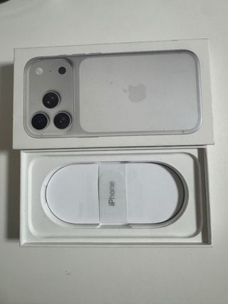 iPhone 17 Pro - Pantalla Rota