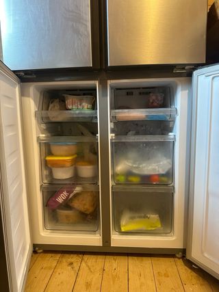 Frigorífico Hisense 4 puertas 80cm