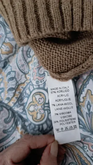 Chaleco de punto sin mangas Boutique local