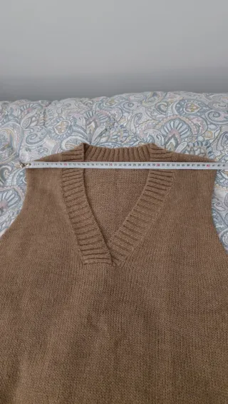 Chaleco de punto sin mangas Boutique local