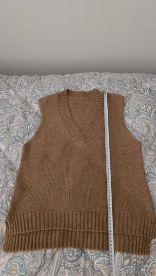 Chaleco de punto sin mangas Boutique local