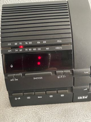 Radio despertador "Ide line" CR 908 AM/FM