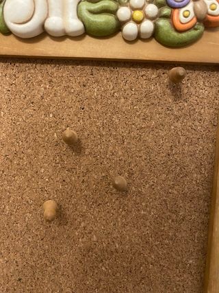 Bacheca Thun in sughero con decorazioni.20