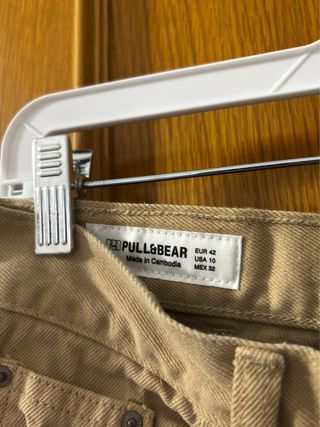 Mom jeans beige Pull&Bear Talla 42