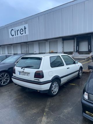 Volkswagen Golf GTI