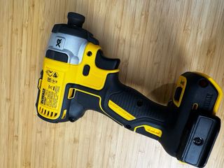 Atornillador DeWalt 18V XR Brushless