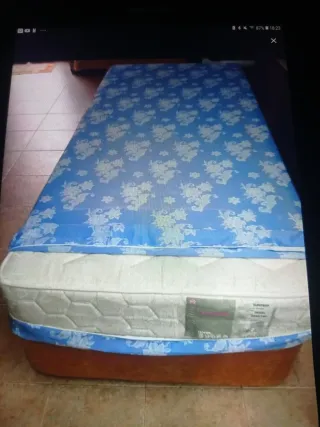 Canapé 90cm buen estado forrado de tela