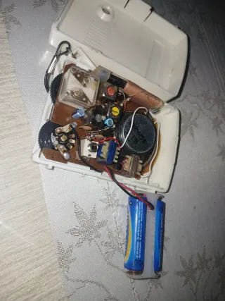 Radio de bolsillo ESE AM